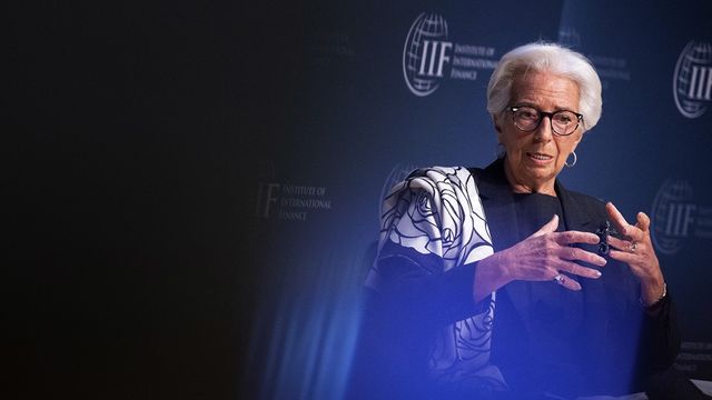 Les entreprises se préparent à un nouveau bras de fer entre l'euro et le dollar en 2024 - ABDJ Patrimoine | Stratégie financière