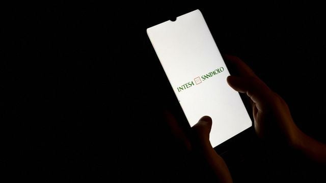 L'antitrust interrompt le transfert des clients d'Intesa Sanpaolo vers sa banque mobile - ABDJ Patrimoine | Stratégie financière