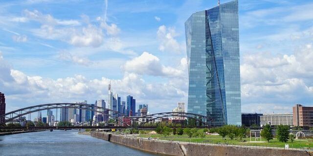 La BCE ﻿maintient ses taux inchangés et prévoit un recul important de l'inflation - ABDJ Patrimoine | Stratégie financière