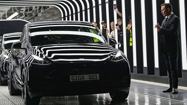 Elon Musk réclame davantage de contrôle sur Tesla pour développer l'IA et la robotique - ABDJ Patrimoine | Stratégie financière