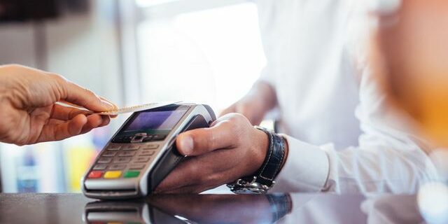 Worldline plonge en Bourse après une perte de plus de 800 millions d'euros en 2023 - ABDJ Patrimoine | Stratégie financière