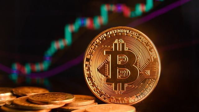 Le bitcoin s'envole à 60.000 dollars et embrase le marché crypto - ABDJ Patrimoine | Stratégie financière
